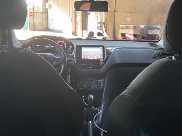 Peugeot 208 1.4 HDi 68 CV 5 porte Allure - Foto 10