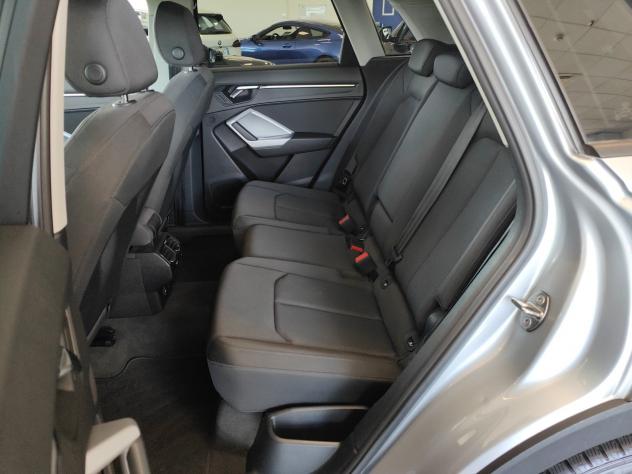 Audi Q3 45TFSIe Plug-in S tronic Navi Adap.Cruise Fari LED - Foto 7