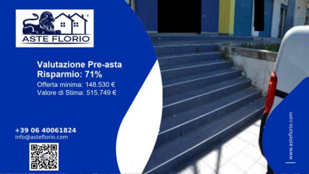 Immobile in asta di 409 m² con più di 5 locali in vendita a Catanzaro - Foto 2