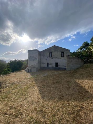 VENDESI – PLACANICA – CONTRADA SANTA DOMENICA