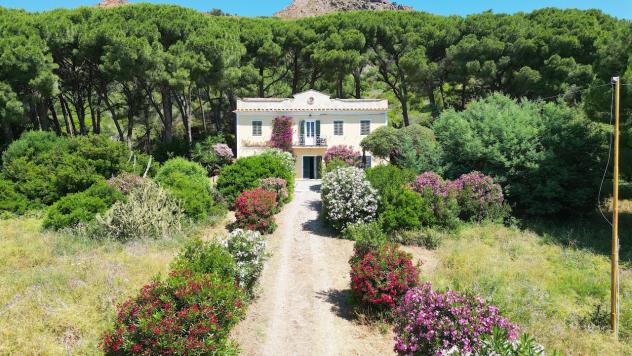 Casale in vendita a Porto Azzurro