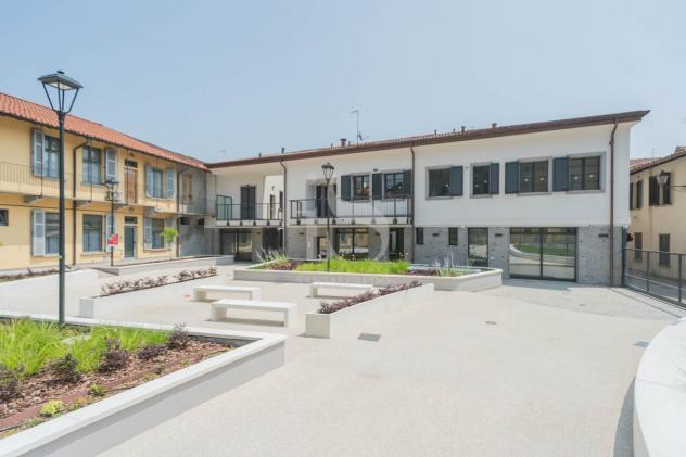 NEGOZIO di 3 vani e di 155 mq (VIMERCATE) rif. N3 FANESHOME_1 - Foto 2
