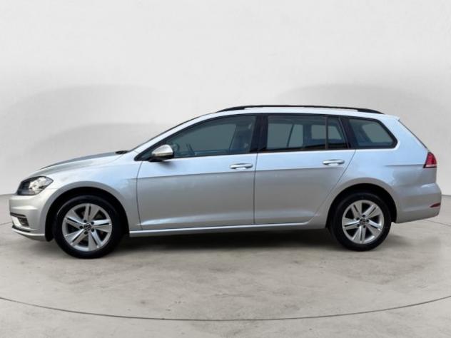 VOLKSWAGEN Golf Variant 1.6 TDI 115 CV Trendline BMT rif. 23498143 - Foto 2