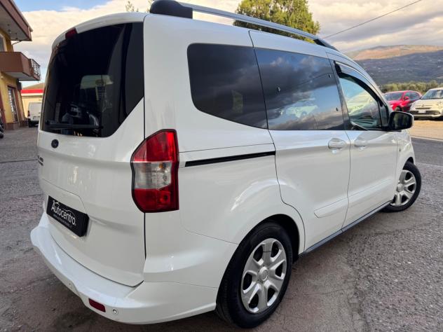 Ford Tourneo Courier 1.5 TDCI 75 CV DIESEL/GPL - Foto 9