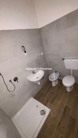 BOTTEGA VENDESI BILOCALE LIBERO IN OTTIMA POSIZIONE - Foto 10