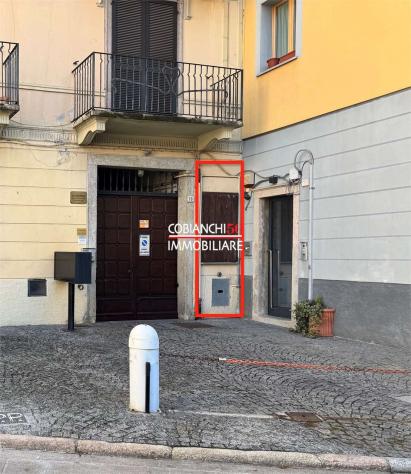V000749 - INTRA , UFFICIO IN CENTRO CON POSTO AUTO COPERTO - Foto 4