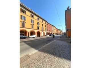 Stanza in appartamento in affitto a Bologna