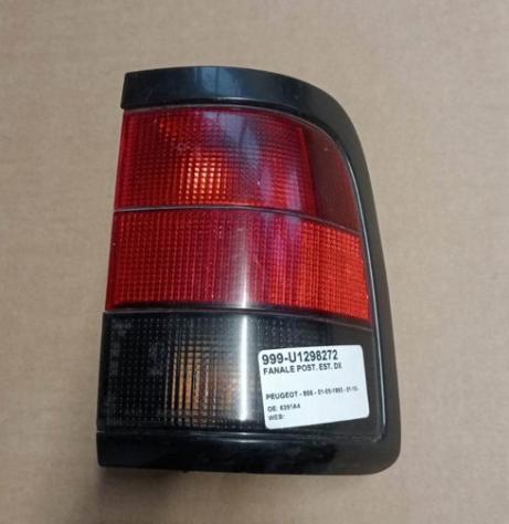 FANALE POST. EST. DX 999-U1298272 Parti elettriche  Fanaleria  Fanali  Fanale post. dx. PEUGEOT - 806 - 01-05-1995 - 01-10-2002