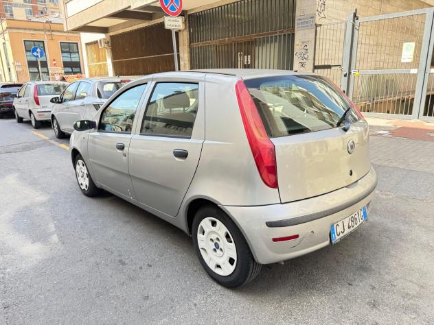 FIAT PUNTO 1.3 MULTIJET DIESEL 5 PORTE CLIMATIZZATA - Foto 5