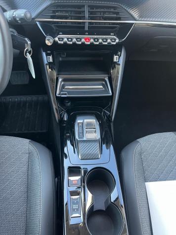 Peugeot 208 208 Hybrid 110 e-DCS6 Allure - Foto 10