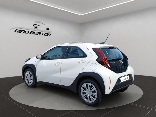 Toyota Aygo X 1.0B (72 CV) Active - Foto 3