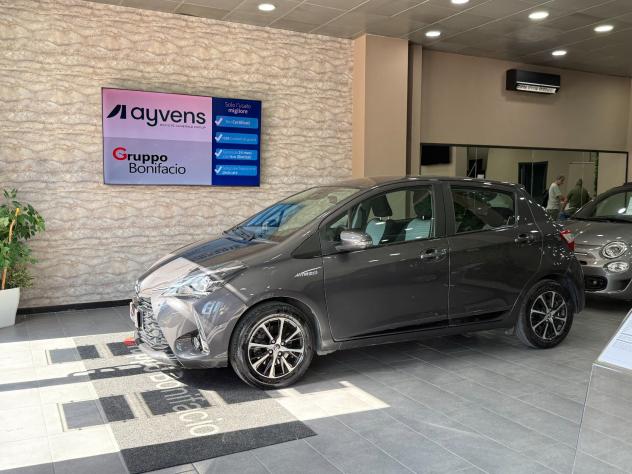 Toyota Yaris 1.5 Hybrid 5 porte Cool