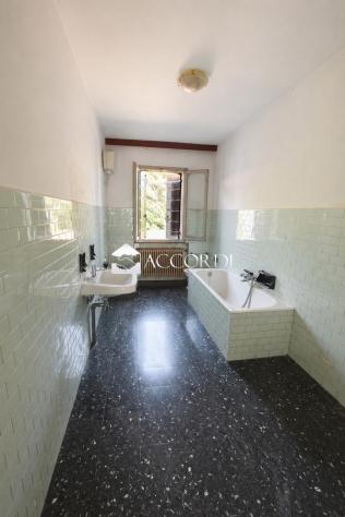 CASA INDIPENDENTE di 7 vani e di 328 mq (MONTEBELLUNA) rif. PE8 - Foto 17