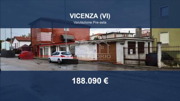 Immobile in asta di 492 m² in vendita a Vicenza