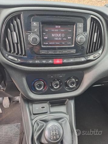 Fiat doblo 1.3 mj 95cv 12/2020 navigatore full - Foto 8