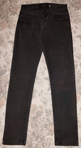 Jeans da donna in denim grigio Me&Me. - Foto 5