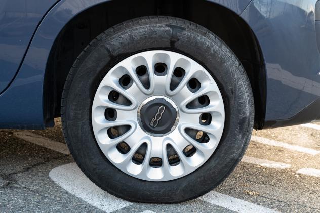 Fiat 500L 1.4 95 CV Urban - Foto 8