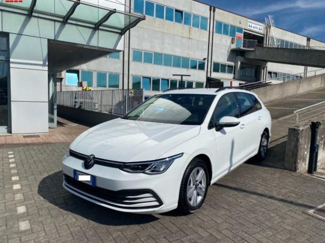 VOLKSWAGEN Golf Variant 2.0 TDI SCR DSG Life x commercianti rif. 24063248