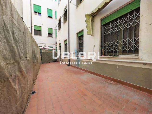 TRILOCALE CON CORTILE PRIVATO E ASCENSORE - Foto 6