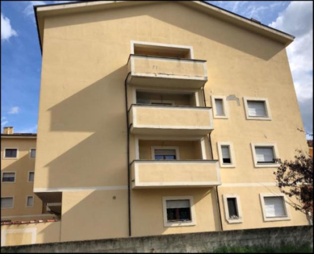 Immobile in asta di 57 m² con più di 5 locali e box auto doppio in vendita a Terni - Foto 4