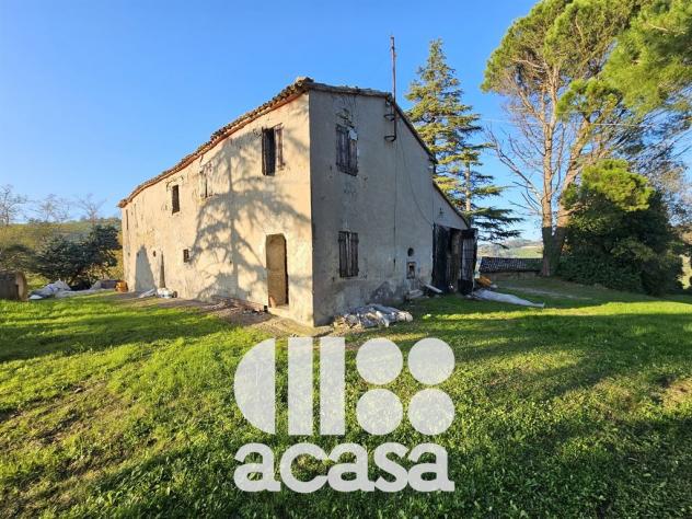 BORGO AGRICOLO CON 27 ETTARI DI TERRENO - Foto 17