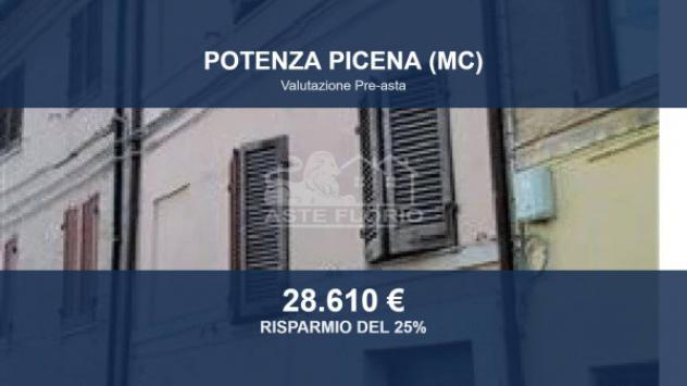 Immobile in asta di 131 m² con più di 5 locali in vendita a Potenza Picena
