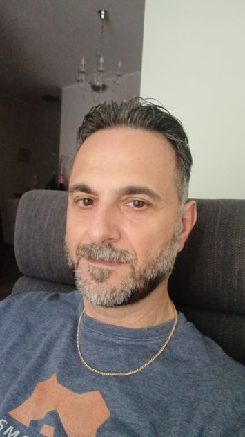 Magazziniere con uso muletto frontale e retrattile