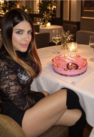 a riccione TRATTAMENTI DA €80 professionista italiana - Foto 2 Tel:3517121084