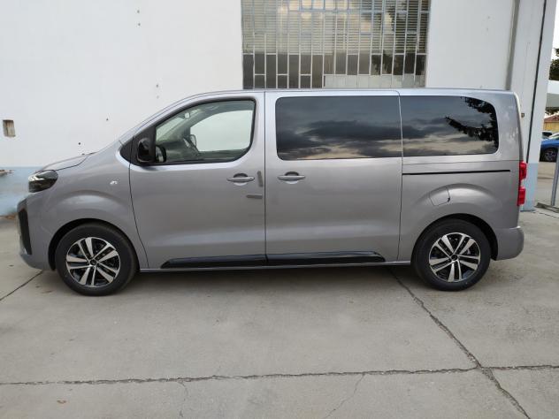 Peugeot Traveller 180 Hdi EAT8 STD Business NAV CBC5 -33% - Foto 3