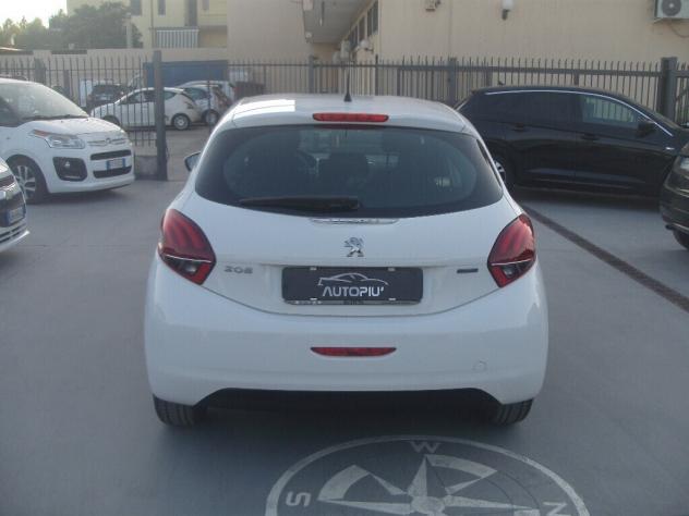 Peugeot 208 BlueHDi 75 5 porte Allure - 2015 - Foto 4
