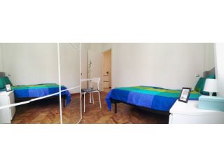 Stanza singola app con 2 bagni e giardino privato