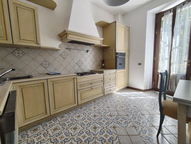 MONZA CENTRO - Prestigioso appartamento in casa d'epoca con posto auto - Foto 6