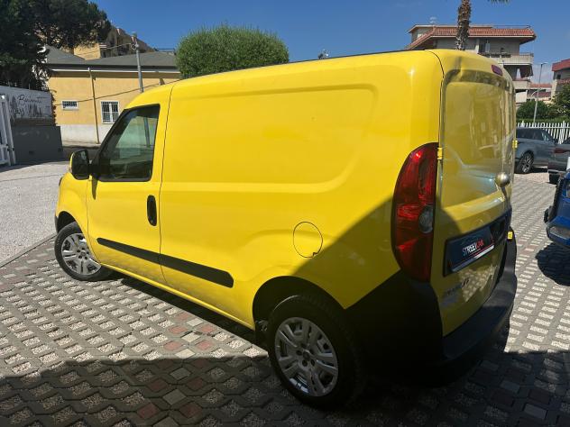 Fiat Doblo Dobl1.3 MJT PC-TN Cargo Lamierato SX - Foto 5