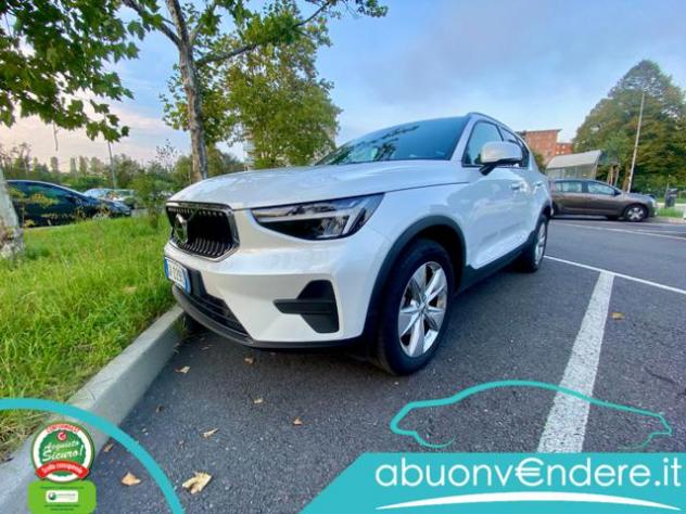 VOLVO XC40 B3 automatico Core rif. 24162654