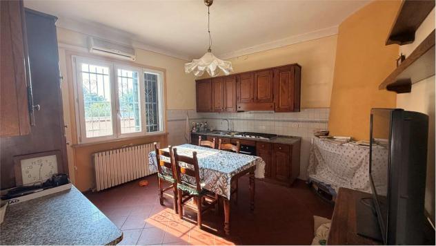 Villa scolo 560 - Splendida Villa Bifamiliare con Ampio Giardino – Ideale per due nuclei familiari! - Foto 18