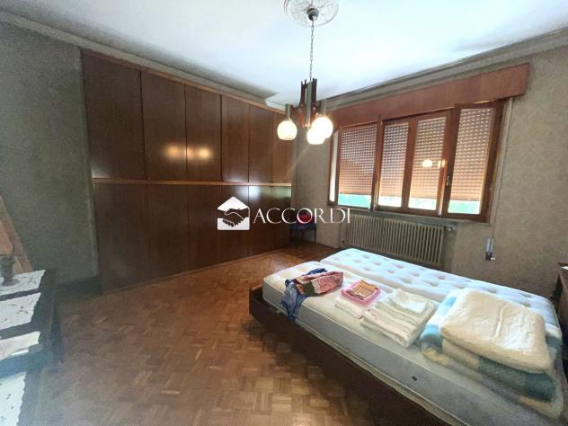 CASA INDIPENDENTE di 5 vani e di 300 mq (MARENO DI PIAVE) rif. GG80 - Foto 9