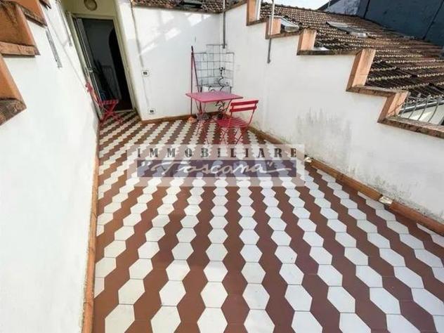 CASA INDIPENDENTE di 10 vani e di 230 mq (VIAREGGIO - Viareggio) rif. A1017 - Foto 9