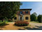 VILLA di 9 vani e di 510 mq (VIMERCATE) rif. HOME 3673