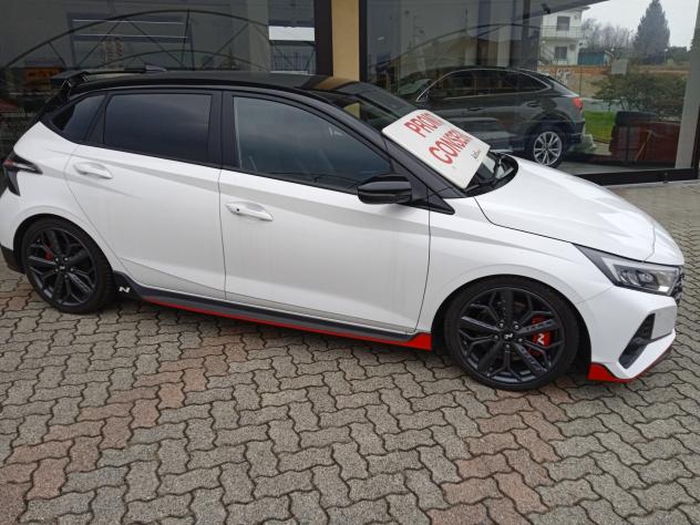 Hyundai i20 N PERFORMANCE 18" PACK TECNO VETRI SCURI SENS PARK DOPPI RETROCAMERA APPLE CAR PLAY PRONTA COSEGNA - Foto 2