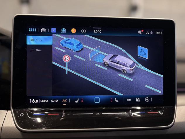 Volkswagen Golf Variant 1.5 eTSI ACT Life DSG Cockpit App Connect 16" Winter Pack - Foto 9