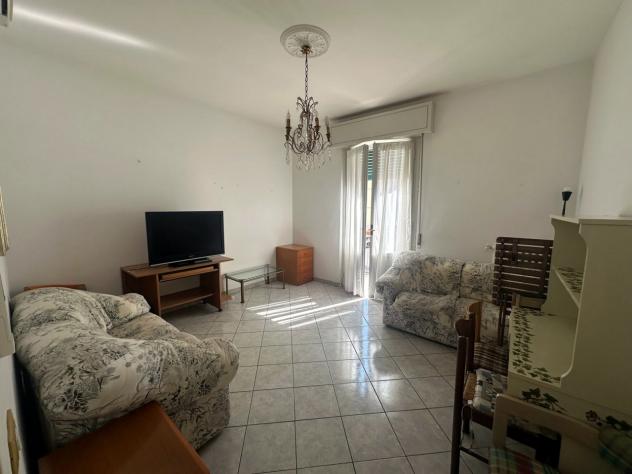 APPARTAMENTO di 3 vani e di 60 mq (FIRENZE) rif. L26/329