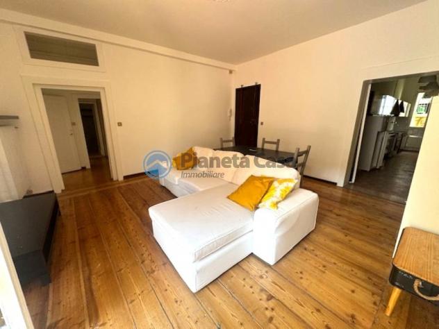 CENTRO STORICO: bicamere arredato con terrazza abitabile - Foto 4