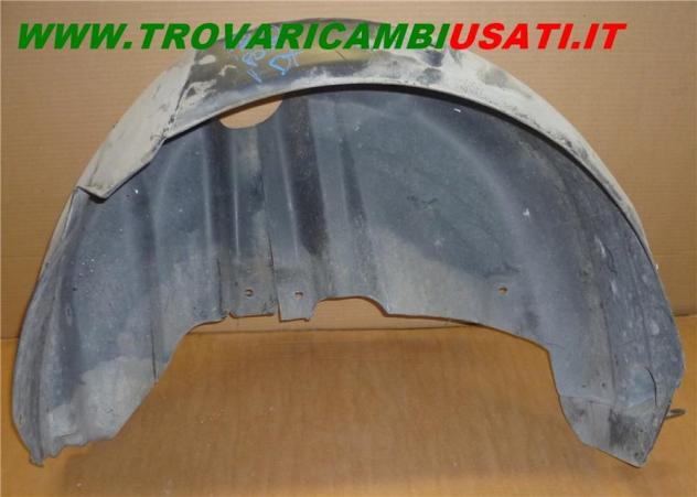 PARASASSI INT. PASSARUOTA POST. D. SKODA FABIA (NJ)  Carrozzeria  Lamierati esterni  Fiancate  Parasassi pass SKODA - FABIA - 01-02-2015 -