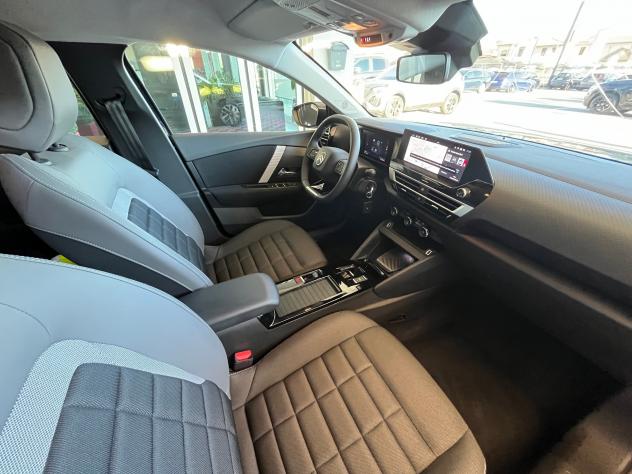 Citroën C4 Hybrid 145 cv Automatico Plus *PROMO* - Foto 9