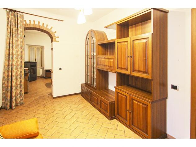 Vendesi BILOCALE in corte al piano terra - Foto 4