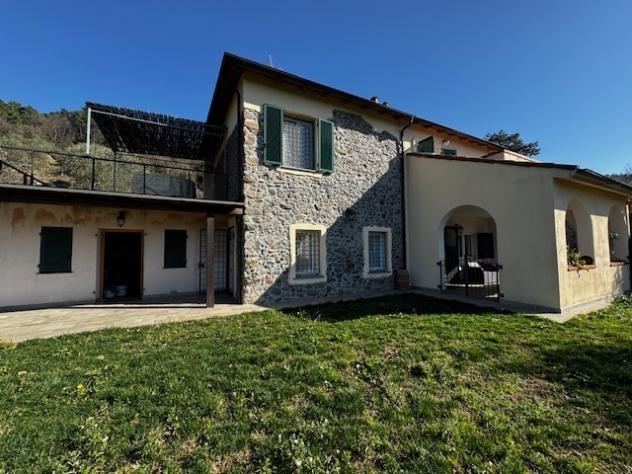 Villa in vendita a La Spezia