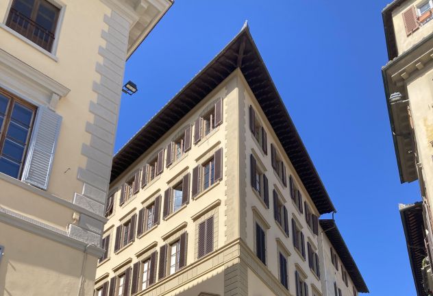 insegnante italiano e storia dell'arte per stranieri