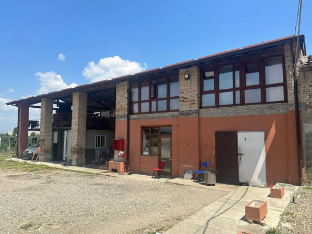 Immobile in asta di 870 m² con più di 5 locali e box auto in vendita a Piacenza - Foto 4