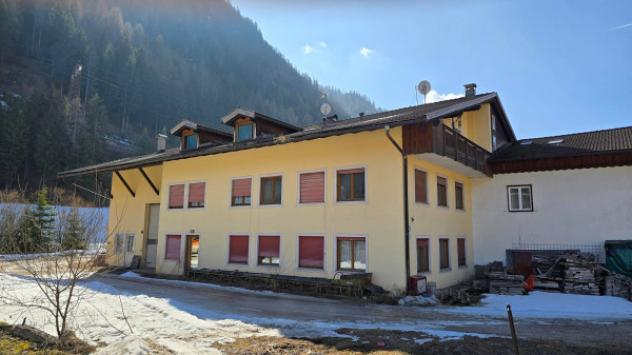 Immobile in asta di 3055 m² con più di 5 locali in vendita a Moena
