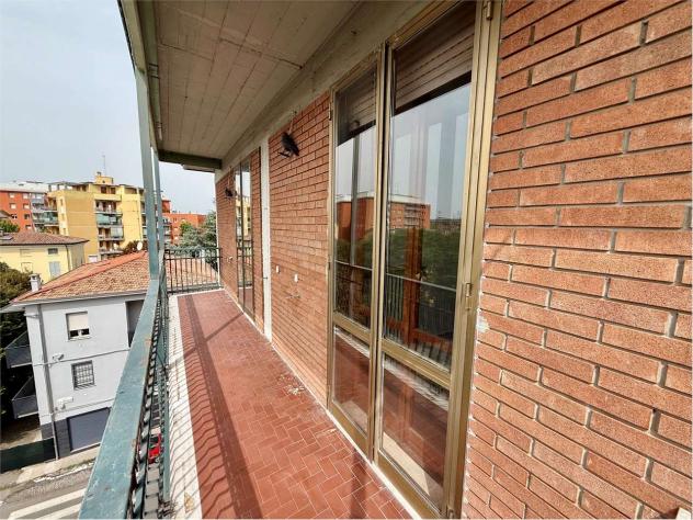 VA0326 - MODENA MUSICISTI – QUADRILOCALE CON 3 CAMERE, 2 BALCONI, CANTINA E GARAGE - Foto 11